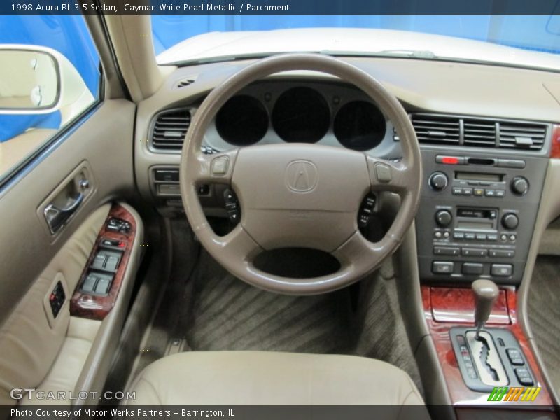 Cayman White Pearl Metallic / Parchment 1998 Acura RL 3.5 Sedan