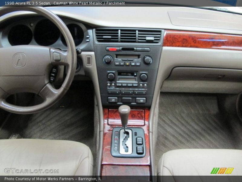 Cayman White Pearl Metallic / Parchment 1998 Acura RL 3.5 Sedan