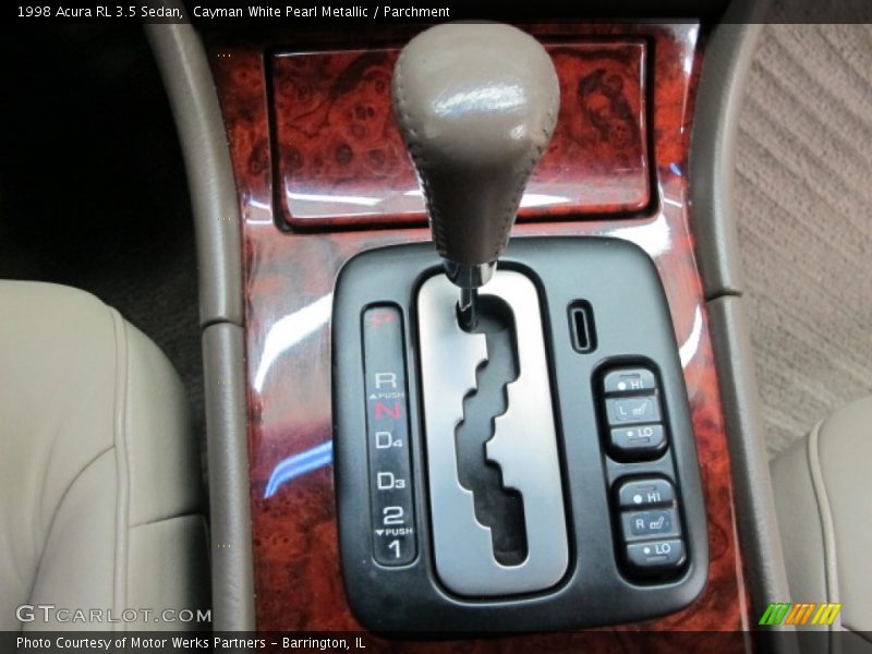 Cayman White Pearl Metallic / Parchment 1998 Acura RL 3.5 Sedan