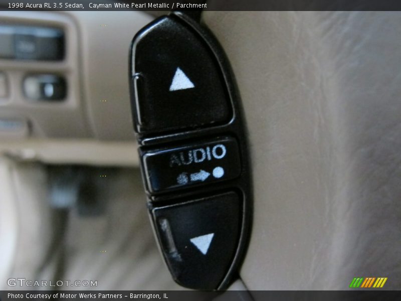 Cayman White Pearl Metallic / Parchment 1998 Acura RL 3.5 Sedan