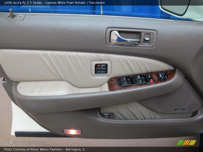 Cayman White Pearl Metallic / Parchment 1998 Acura RL 3.5 Sedan