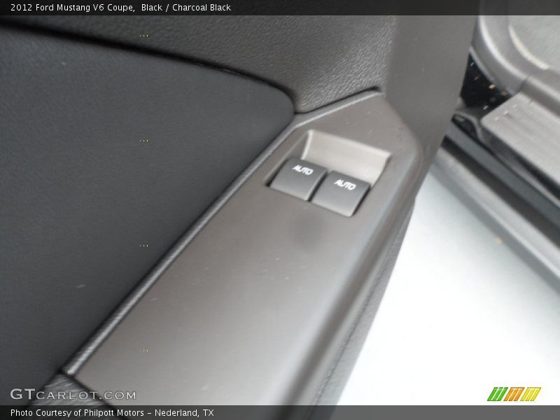 Black / Charcoal Black 2012 Ford Mustang V6 Coupe