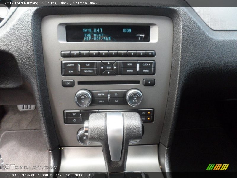 Controls of 2012 Mustang V6 Coupe