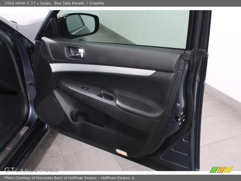 Door Panel of 2009 G 37 x Sedan