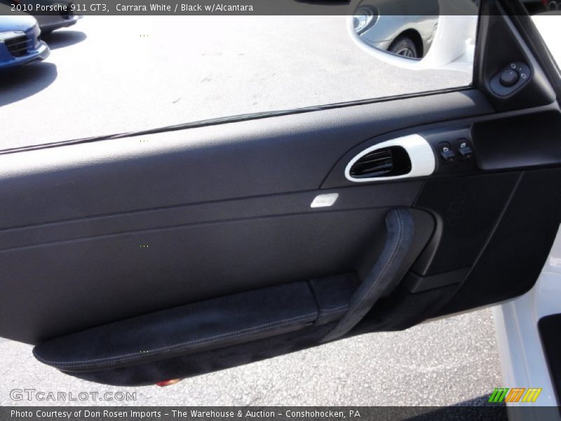 Door Panel of 2010 911 GT3