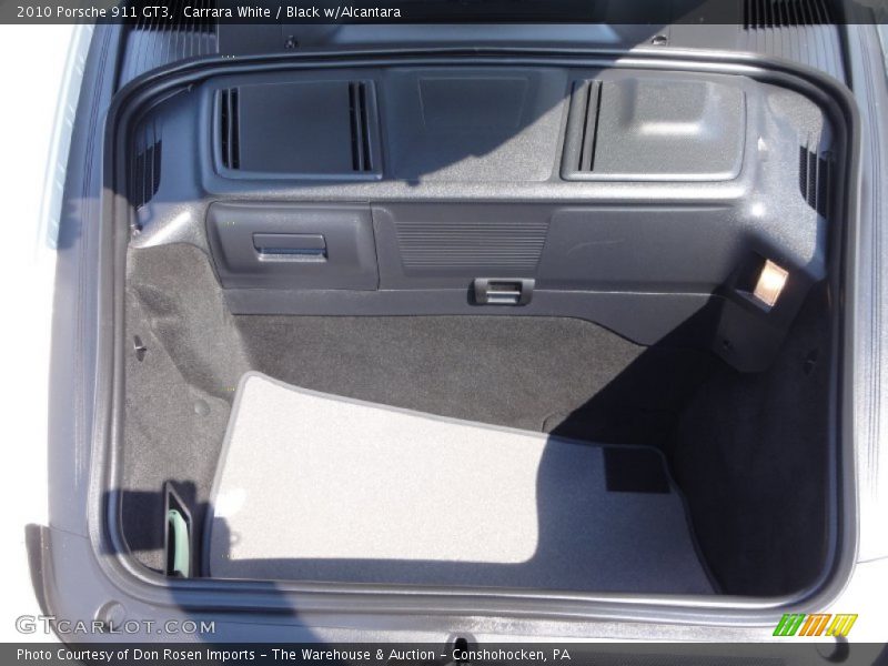  2010 911 GT3 Trunk