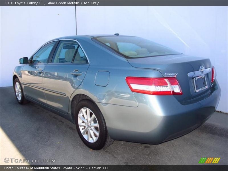 Aloe Green Metallic / Ash Gray 2010 Toyota Camry XLE