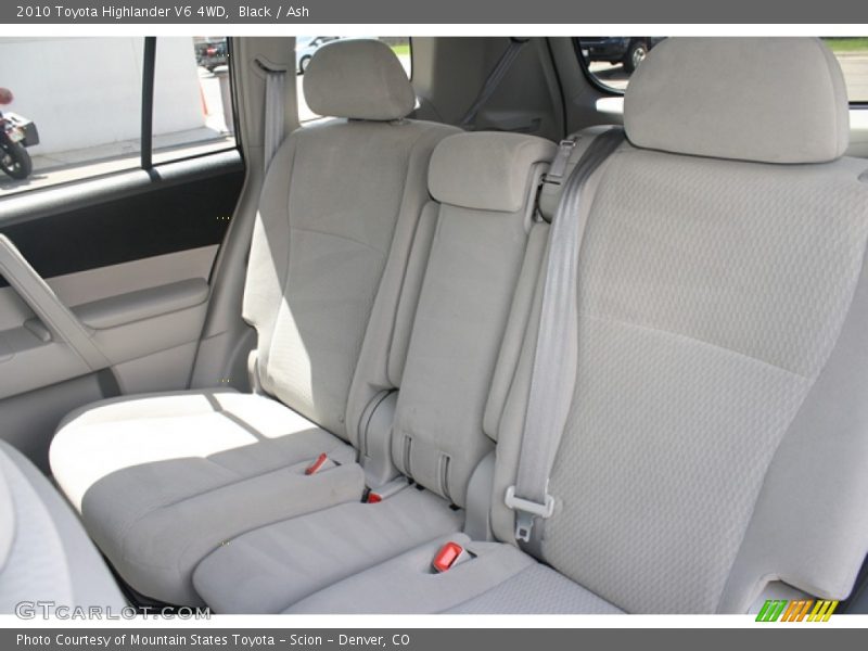 Black / Ash 2010 Toyota Highlander V6 4WD