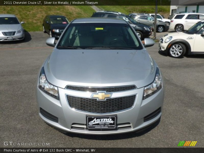 Silver Ice Metallic / Medium Titanium 2011 Chevrolet Cruze LT