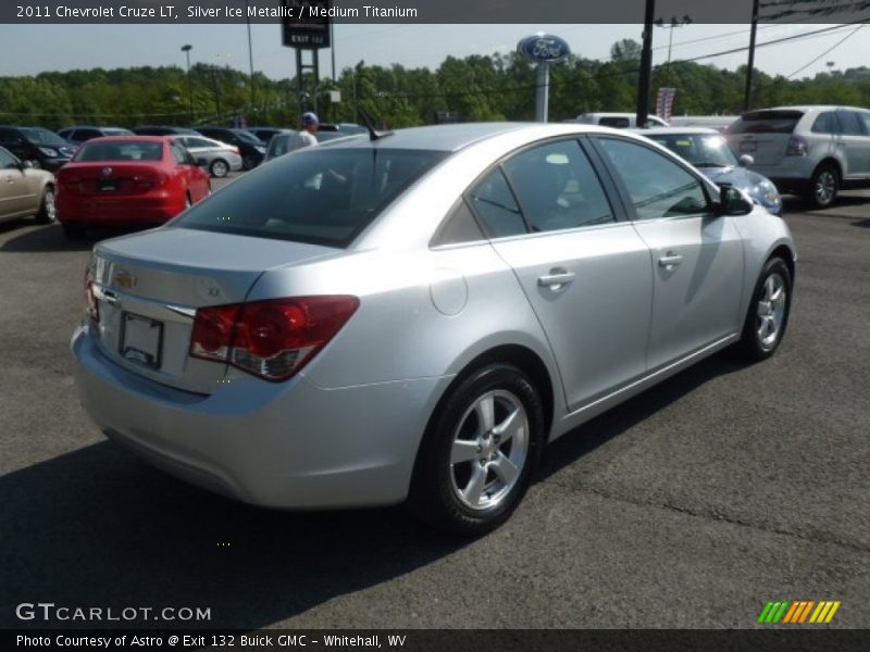 Silver Ice Metallic / Medium Titanium 2011 Chevrolet Cruze LT