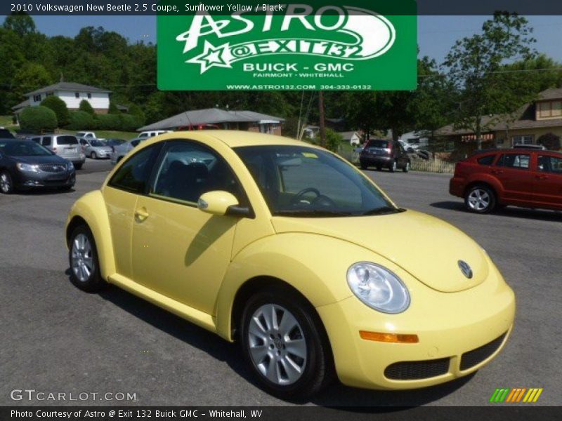 Sunflower Yellow / Black 2010 Volkswagen New Beetle 2.5 Coupe