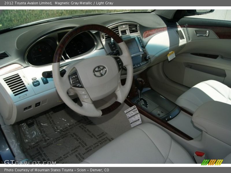 Magnetic Gray Metallic / Light Gray 2012 Toyota Avalon Limited