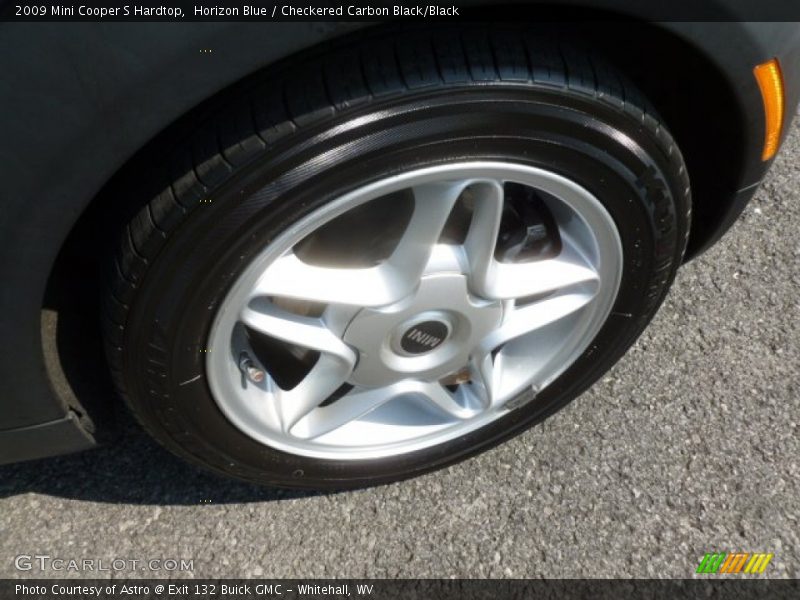Horizon Blue / Checkered Carbon Black/Black 2009 Mini Cooper S Hardtop