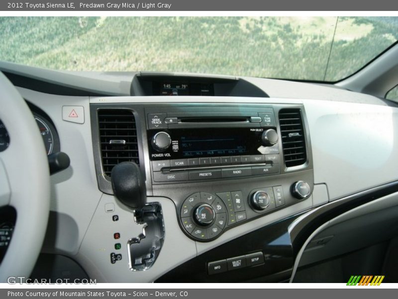 Controls of 2012 Sienna LE