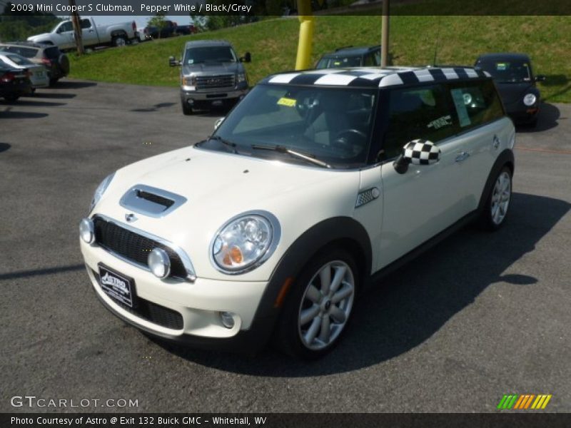 Pepper White / Black/Grey 2009 Mini Cooper S Clubman