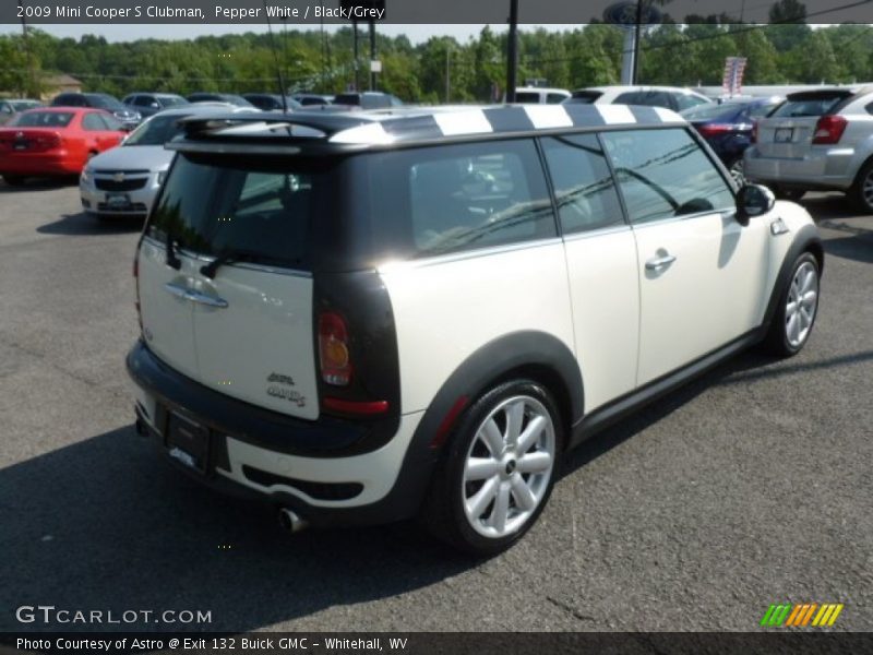 Pepper White / Black/Grey 2009 Mini Cooper S Clubman