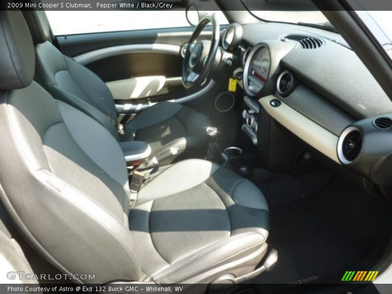 Pepper White / Black/Grey 2009 Mini Cooper S Clubman