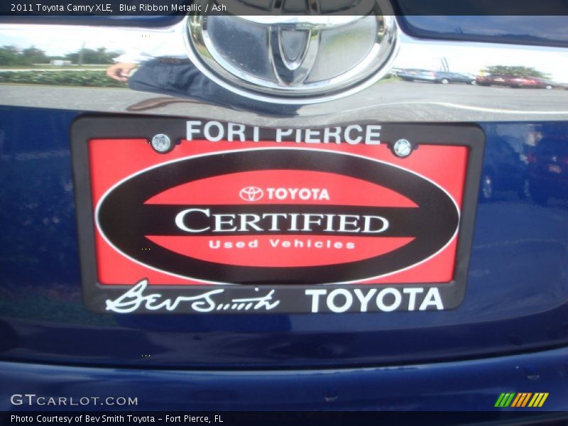 Blue Ribbon Metallic / Ash 2011 Toyota Camry XLE
