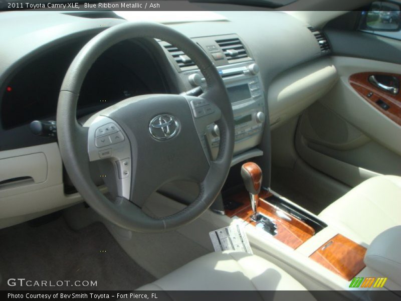 Blue Ribbon Metallic / Ash 2011 Toyota Camry XLE