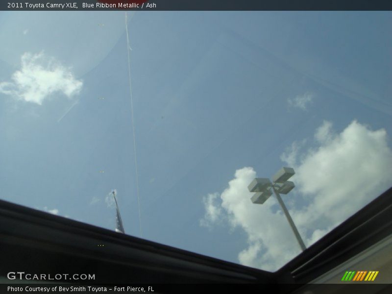 Blue Ribbon Metallic / Ash 2011 Toyota Camry XLE