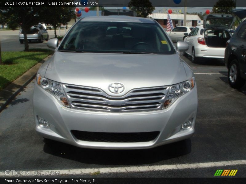 Classic Silver Metallic / Ivory 2011 Toyota Venza I4