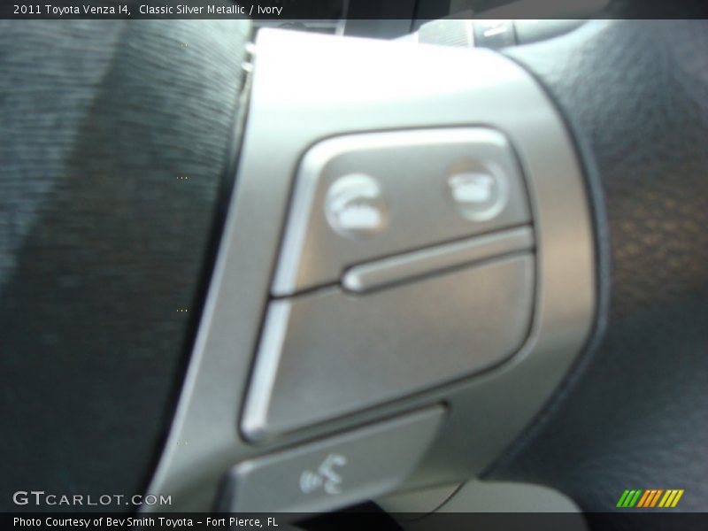 Classic Silver Metallic / Ivory 2011 Toyota Venza I4