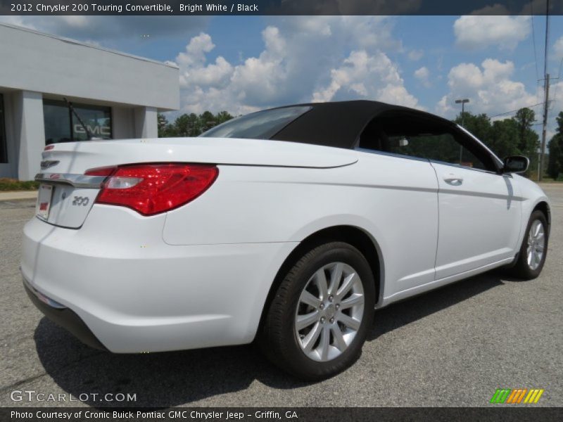 Bright White / Black 2012 Chrysler 200 Touring Convertible