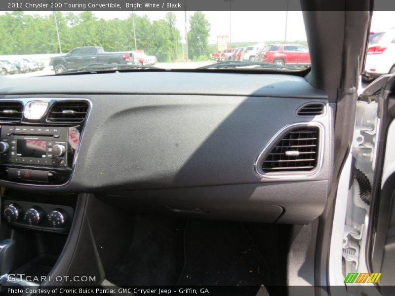Bright White / Black 2012 Chrysler 200 Touring Convertible