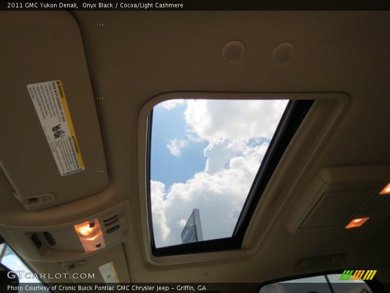 Onyx Black / Cocoa/Light Cashmere 2011 GMC Yukon Denali