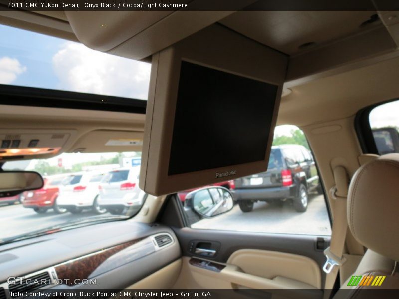 Onyx Black / Cocoa/Light Cashmere 2011 GMC Yukon Denali