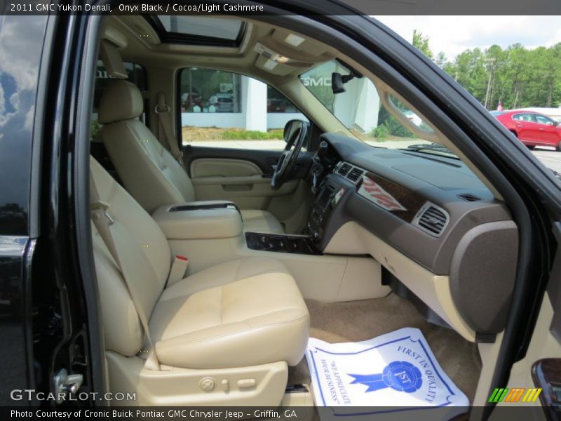 Onyx Black / Cocoa/Light Cashmere 2011 GMC Yukon Denali