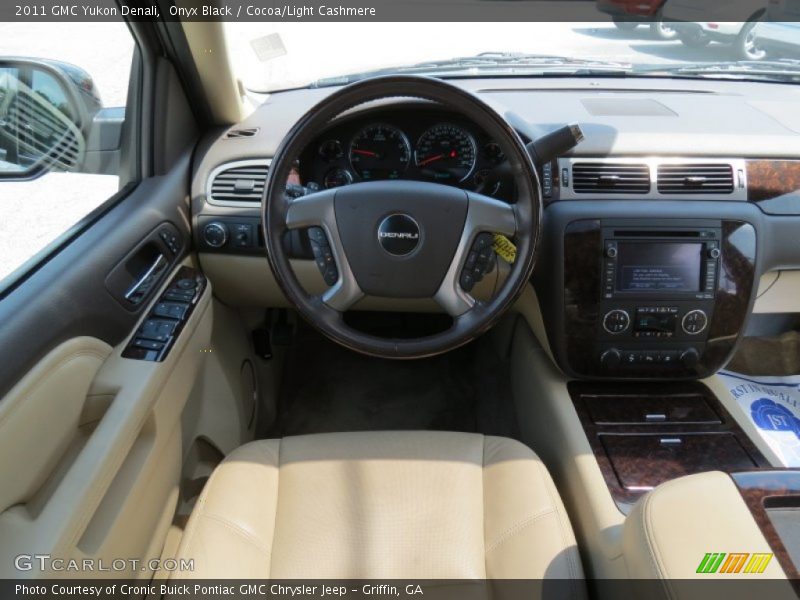 Onyx Black / Cocoa/Light Cashmere 2011 GMC Yukon Denali