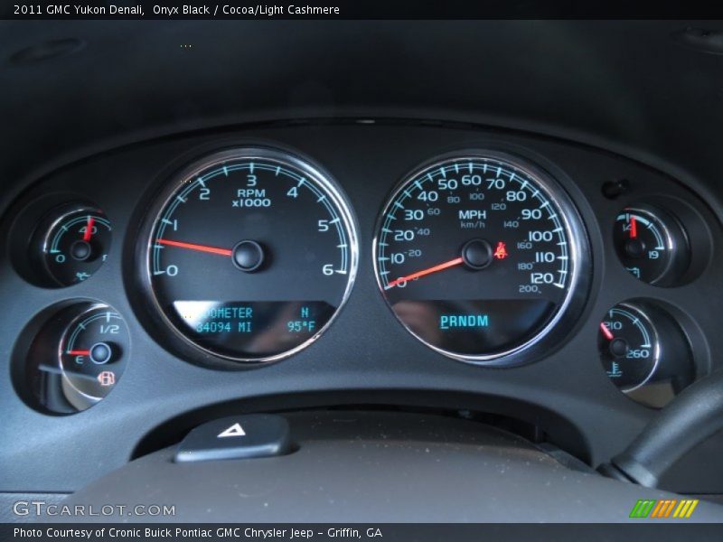 Onyx Black / Cocoa/Light Cashmere 2011 GMC Yukon Denali
