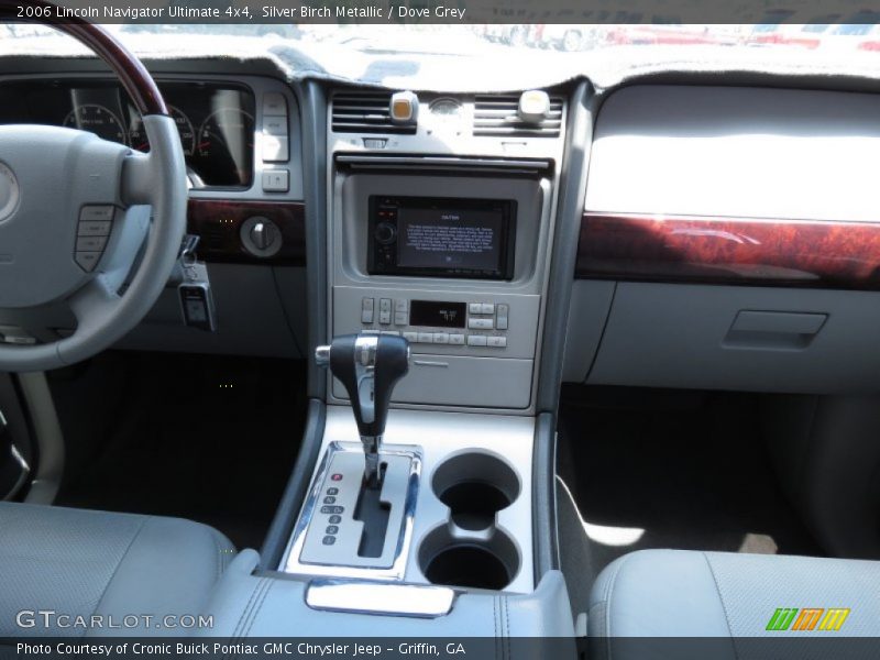 Silver Birch Metallic / Dove Grey 2006 Lincoln Navigator Ultimate 4x4