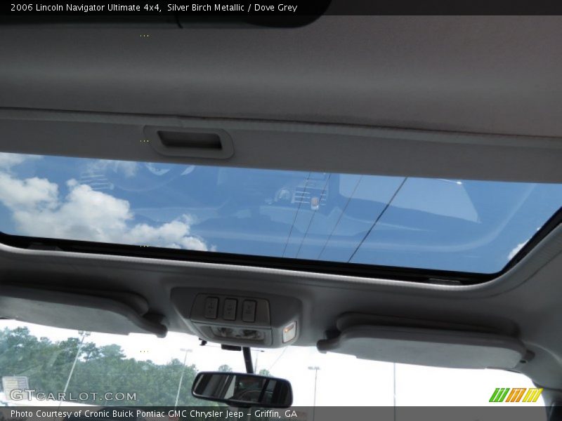 Silver Birch Metallic / Dove Grey 2006 Lincoln Navigator Ultimate 4x4