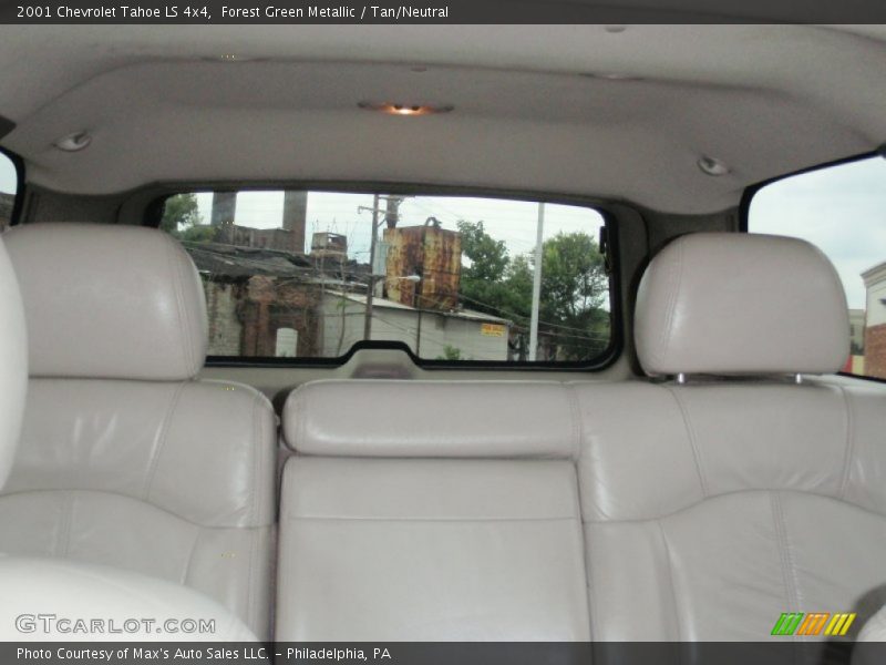 Forest Green Metallic / Tan/Neutral 2001 Chevrolet Tahoe LS 4x4