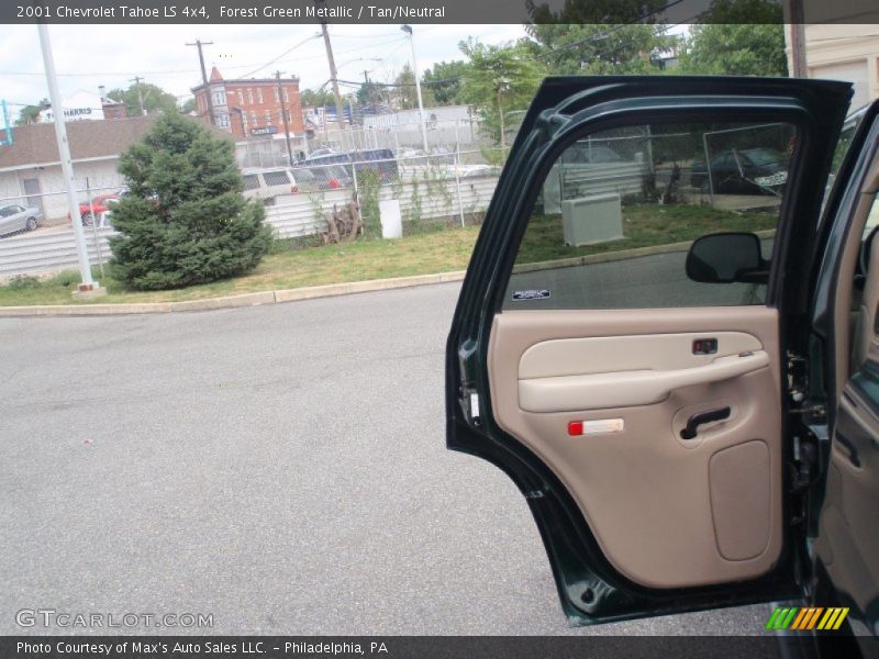 Forest Green Metallic / Tan/Neutral 2001 Chevrolet Tahoe LS 4x4
