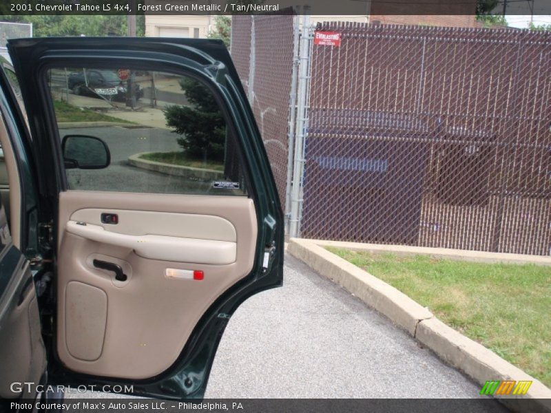 Forest Green Metallic / Tan/Neutral 2001 Chevrolet Tahoe LS 4x4