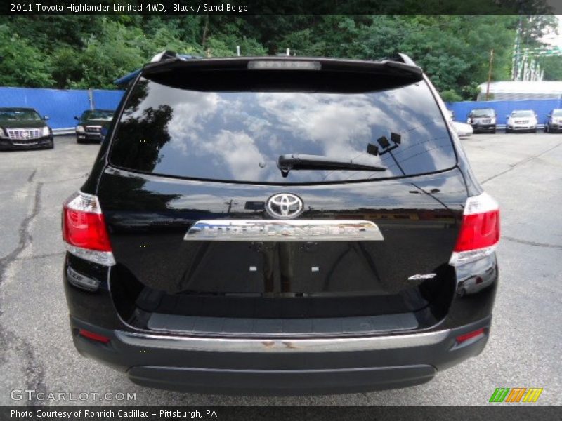 Black / Sand Beige 2011 Toyota Highlander Limited 4WD