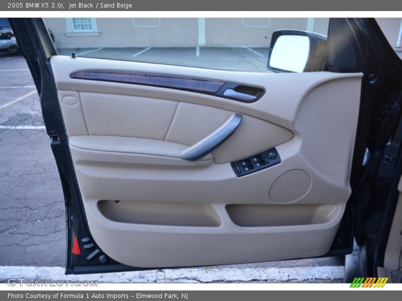 Jet Black / Sand Beige 2005 BMW X5 3.0i