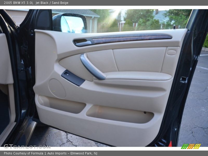 Jet Black / Sand Beige 2005 BMW X5 3.0i