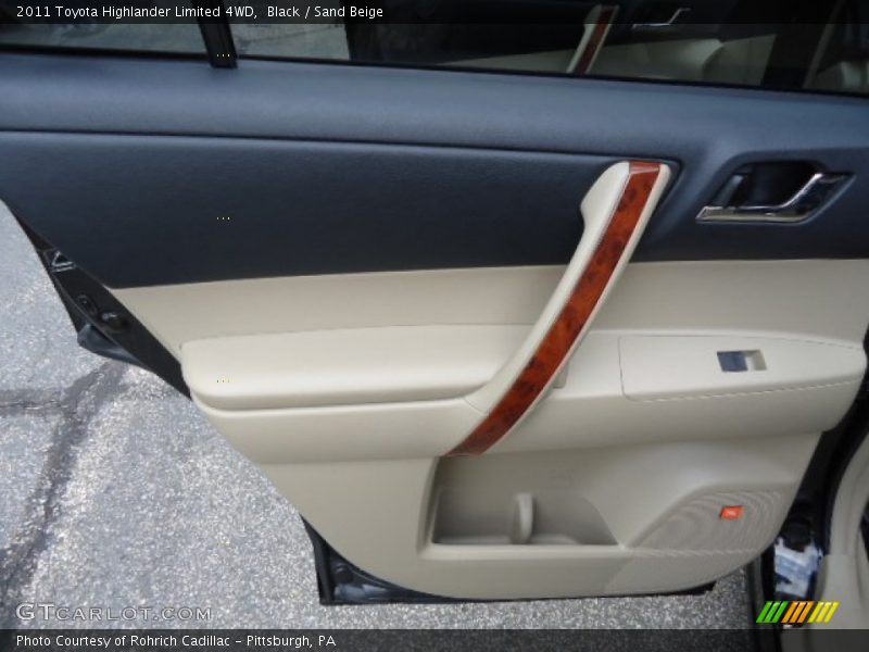 Black / Sand Beige 2011 Toyota Highlander Limited 4WD