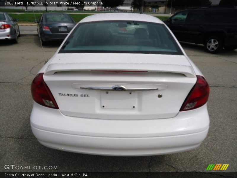 Vibrant White / Medium Graphite 2003 Ford Taurus SEL