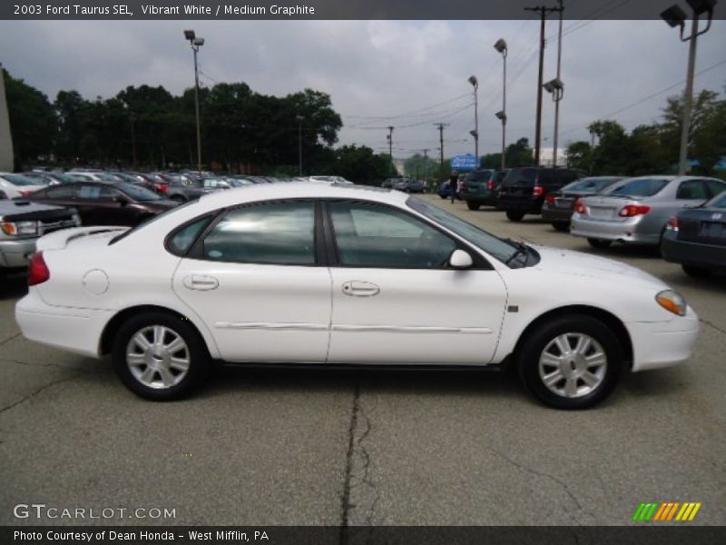 Vibrant White / Medium Graphite 2003 Ford Taurus SEL