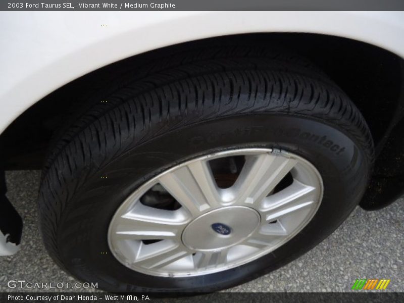 Vibrant White / Medium Graphite 2003 Ford Taurus SEL