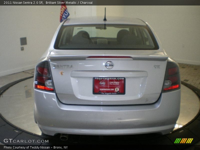 Brilliant Silver Metallic / Charcoal 2011 Nissan Sentra 2.0 SR