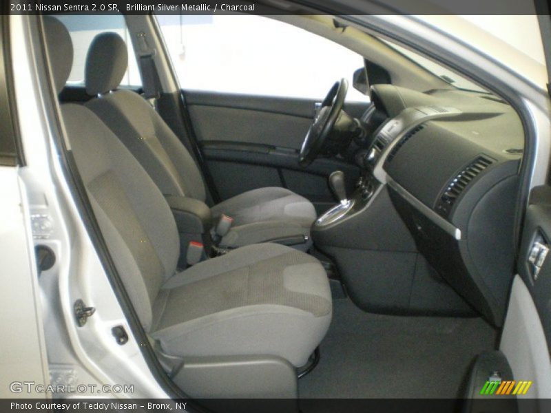 Brilliant Silver Metallic / Charcoal 2011 Nissan Sentra 2.0 SR