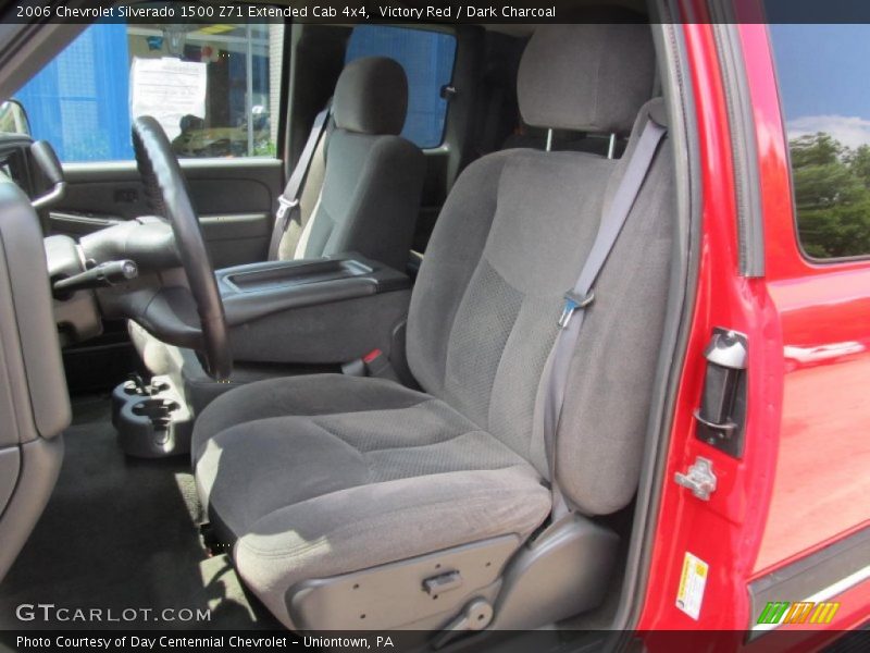 Victory Red / Dark Charcoal 2006 Chevrolet Silverado 1500 Z71 Extended Cab 4x4