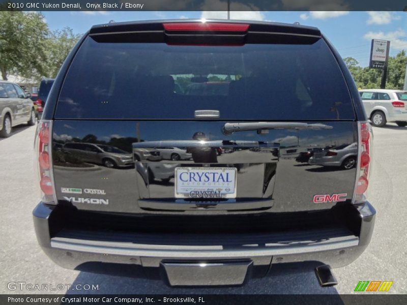 Onyx Black / Ebony 2010 GMC Yukon Denali