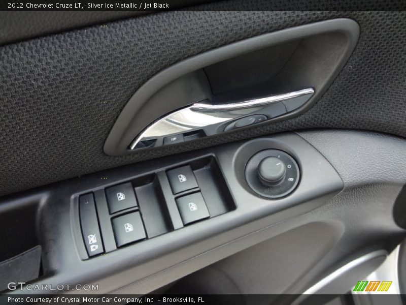 Silver Ice Metallic / Jet Black 2012 Chevrolet Cruze LT